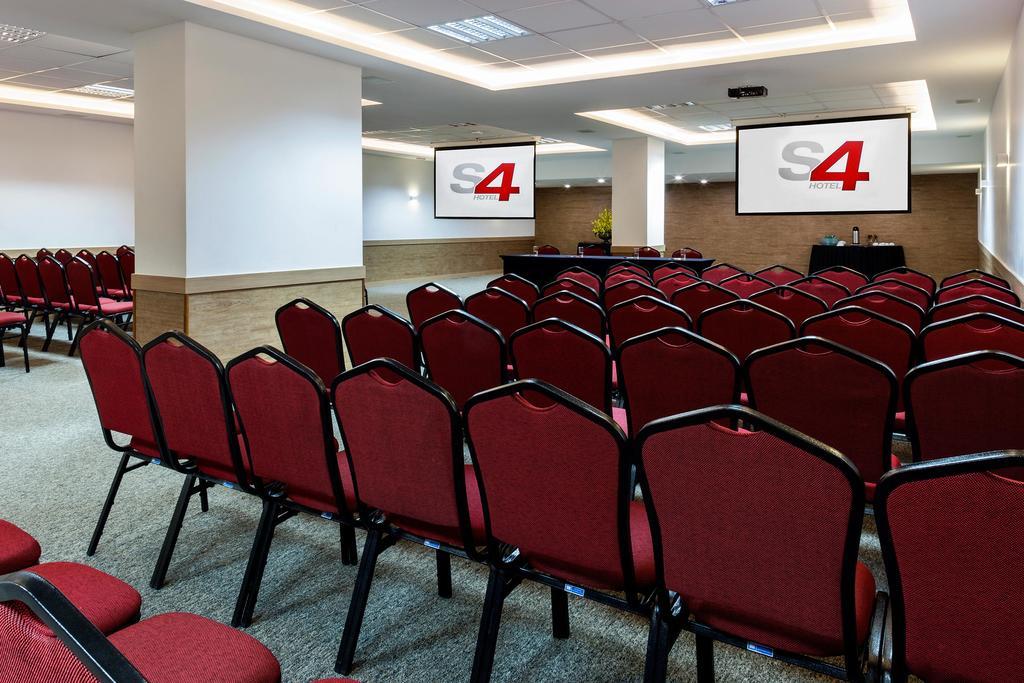 S4 Hotel Aguas Claras Taguatinga Bagian luar foto